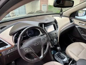 Hyundai Santa Fe Limited Ultimate AWD 2018 Black