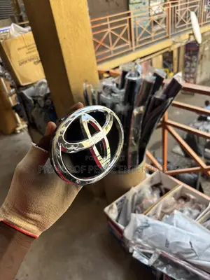 Toyota Vitz 2012 2016 Front Crown