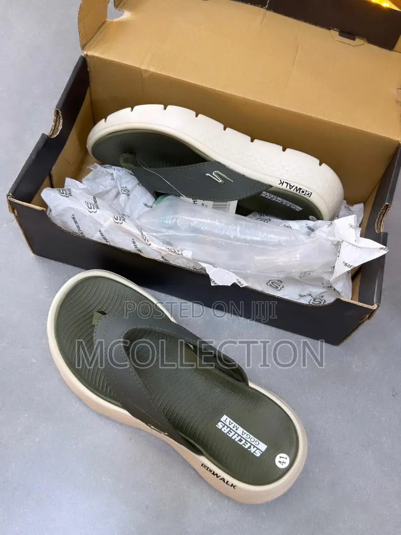 Stock Go Walk Skechers Slides