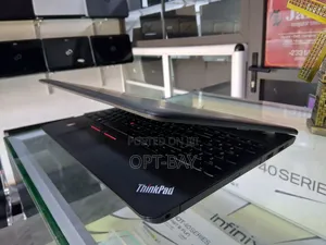 Laptop Lenovo ThinkPad E575 8GB AMD A10 HDD+SSD 500GB