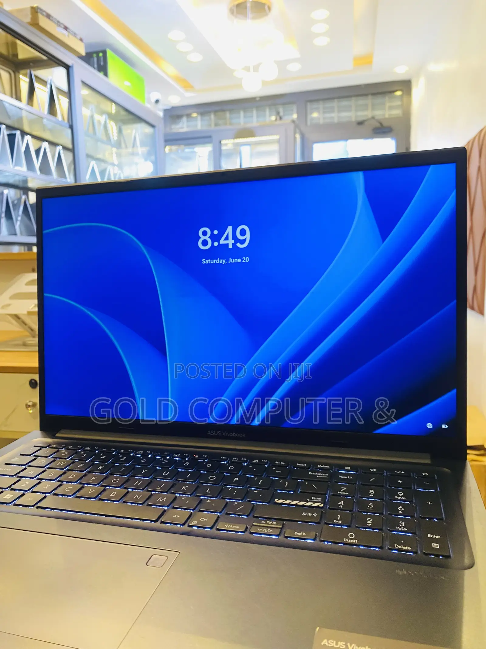 Laptop Asus VivoBook Pro 17 N705UQ 8GB Intel Core 5 SSD 256GB