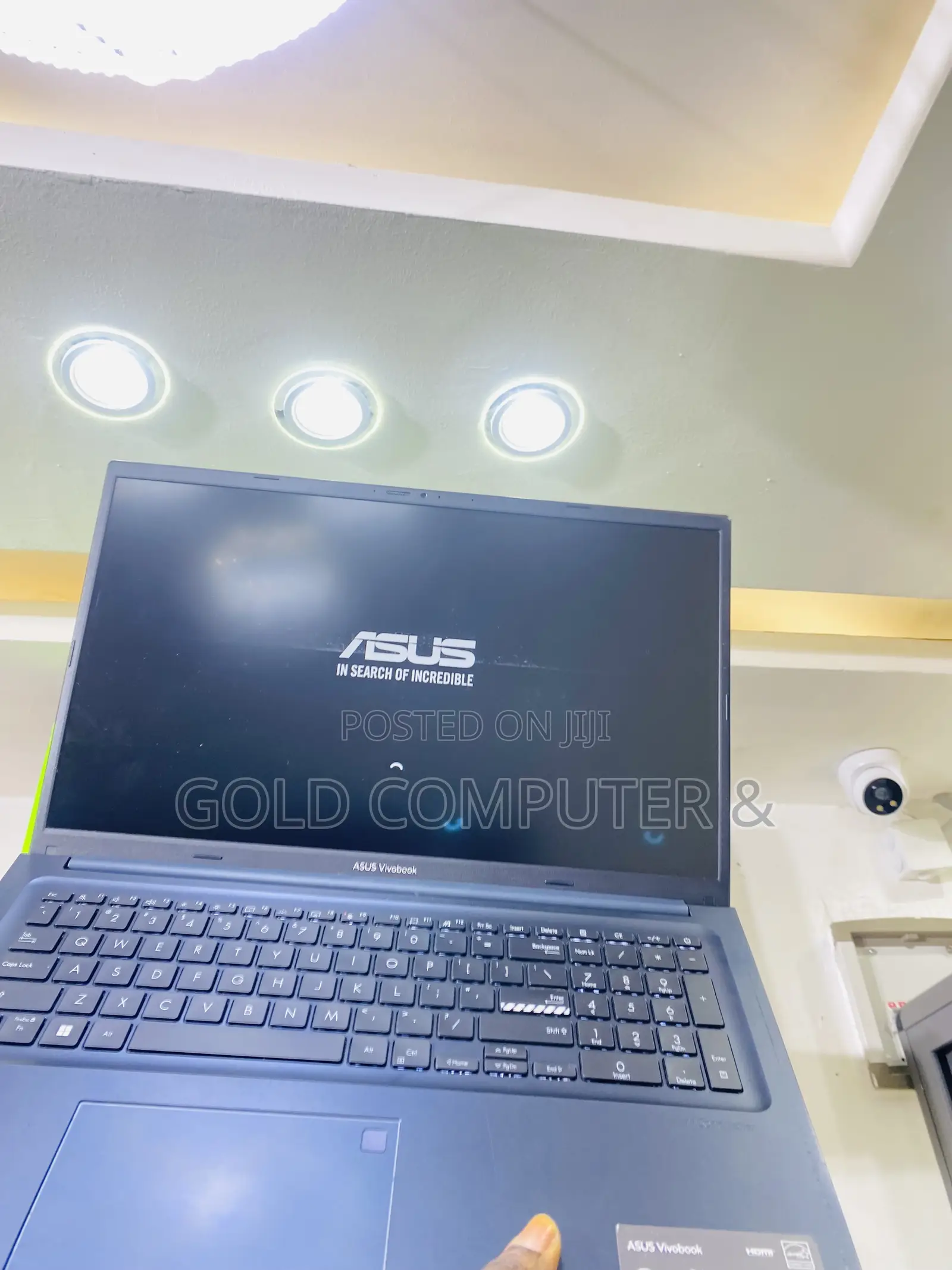 Laptop Asus VivoBook Pro 17 N705UQ 8GB Intel Core 5 SSD 256GB