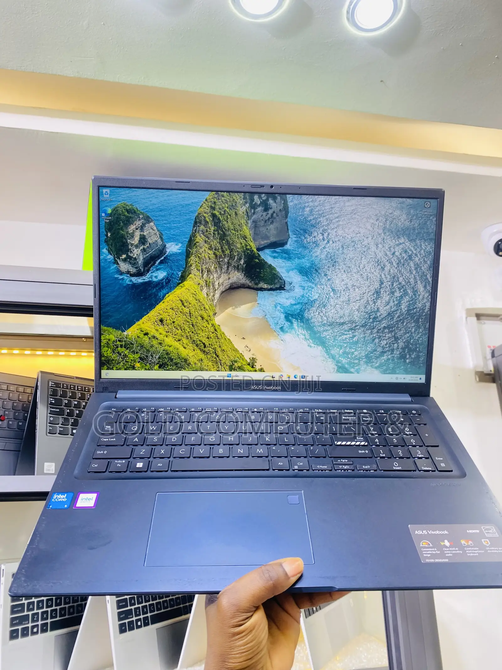 Laptop Asus VivoBook Pro 17 N705UQ 8GB Intel Core 5 SSD 256GB