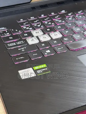 Laptop Asus ROG Strix G15 G512 16GB Intel Core i5 SSD 512GB