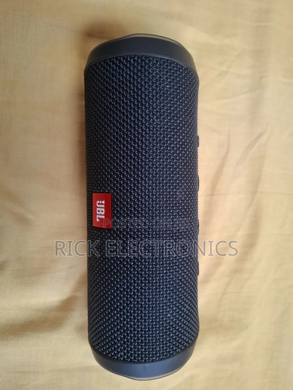 JBL Flip 4