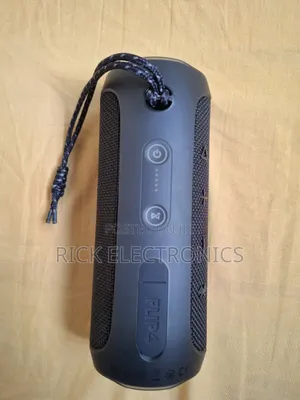 JBL Flip 4