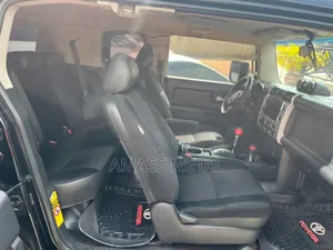 Toyota FJ Cruiser Base 4x4 2010 Black