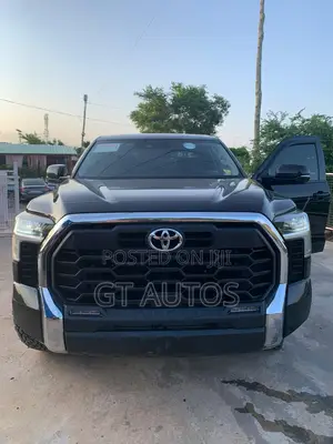 Toyota Tundra SR5 CrewMax 5.5' Bed 2024 Black