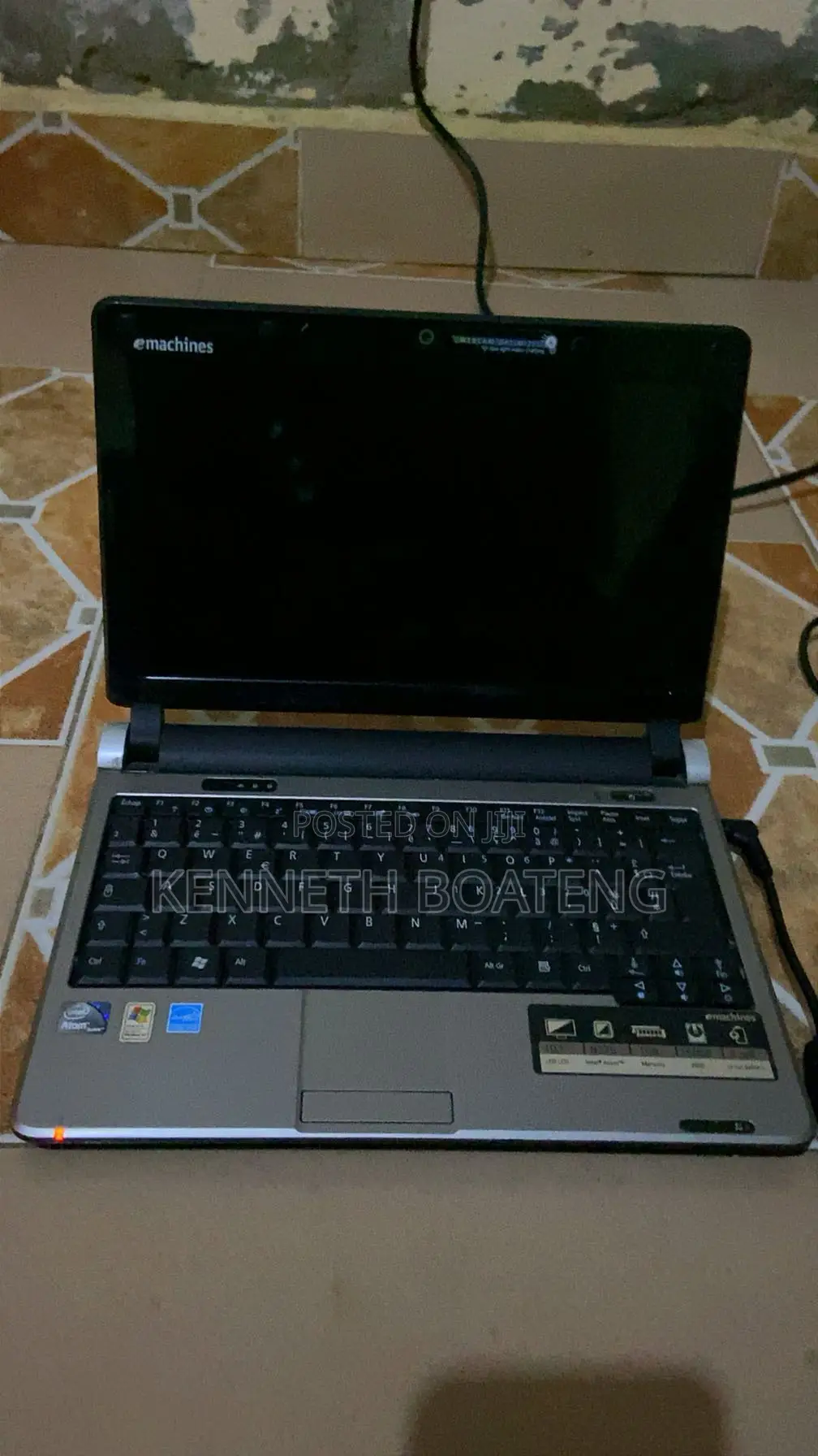 Laptop eMachines 1GB HDD 140GB