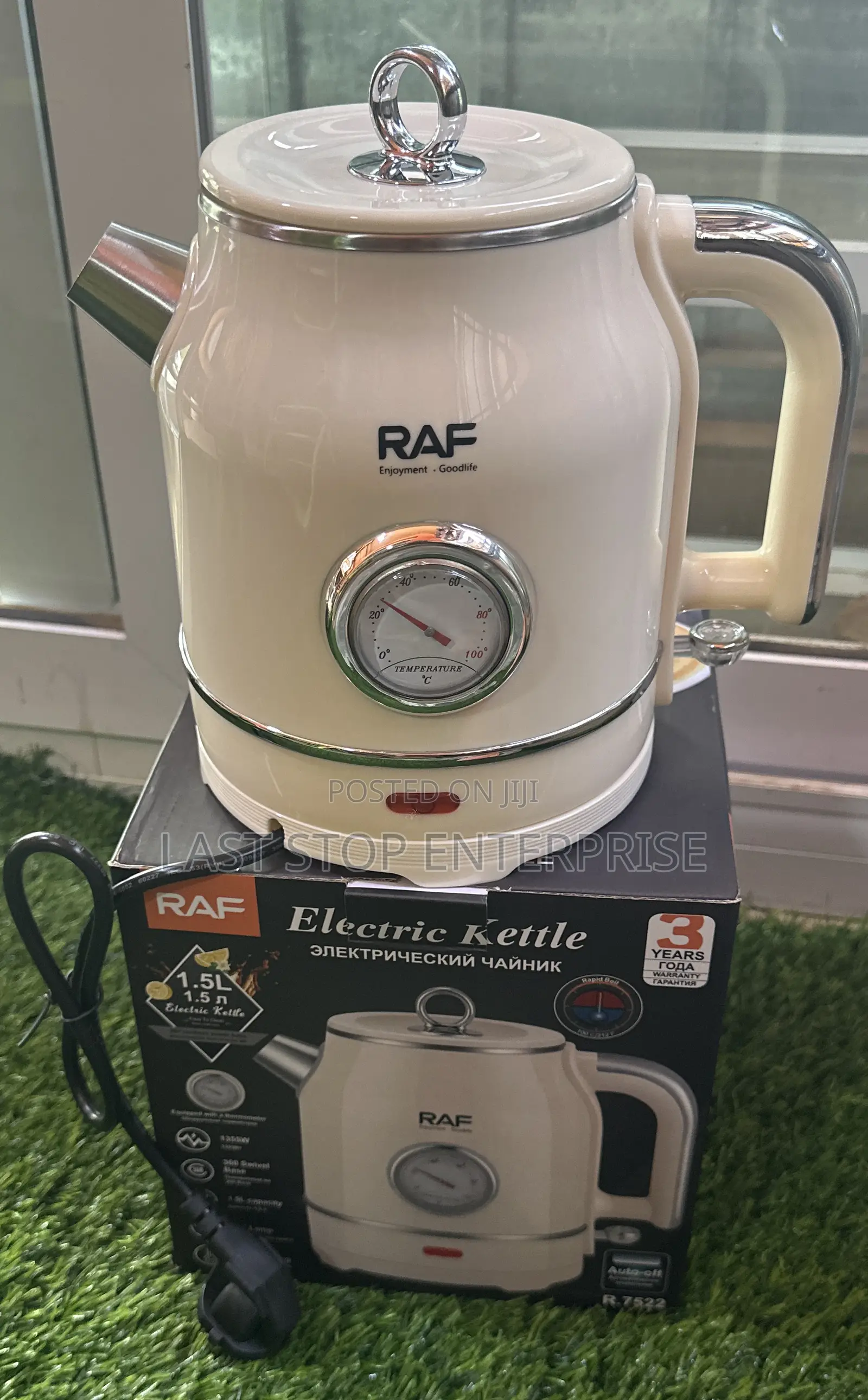 Quality and Classic 1.5 Litres Raf Kettle