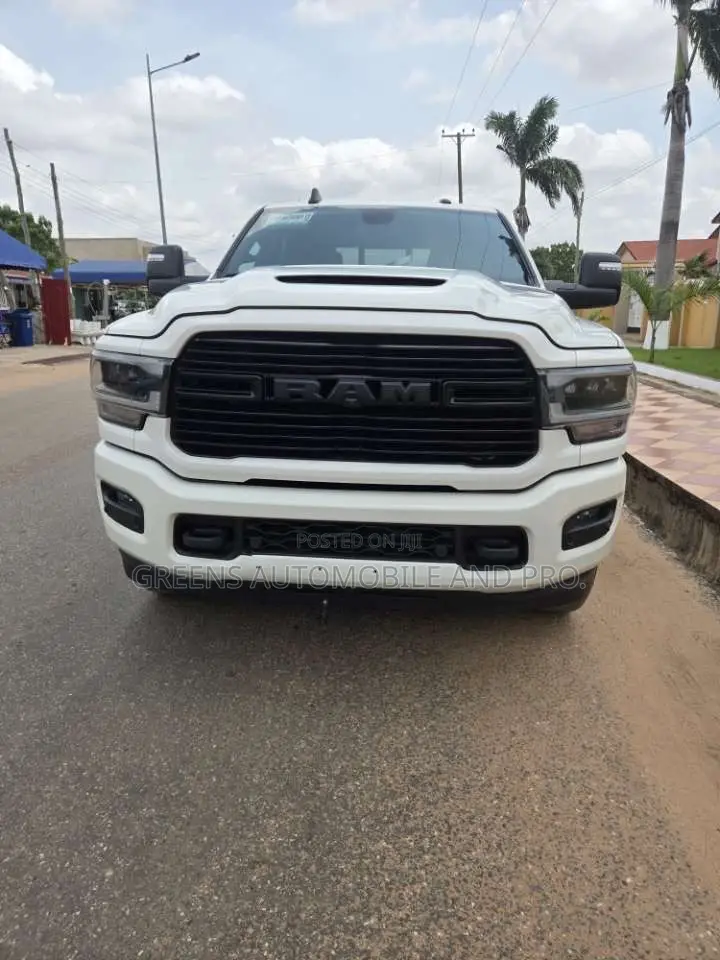Dodge RAM 2023 White