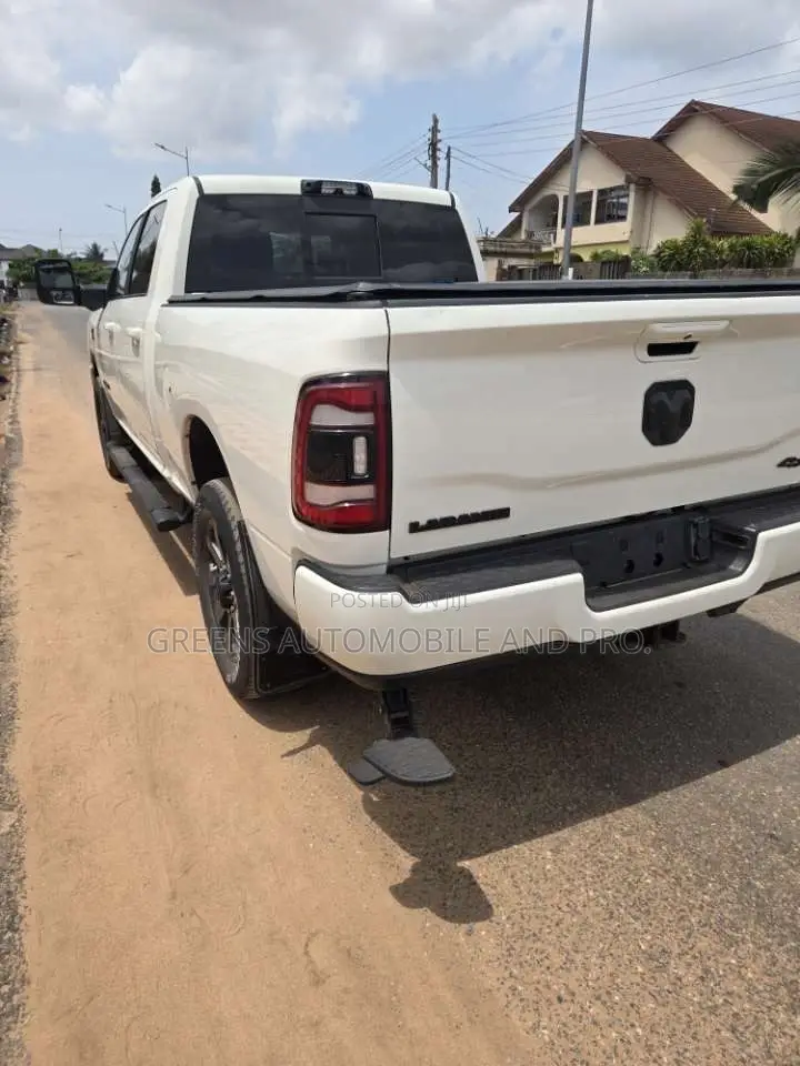 Dodge RAM 2023 White