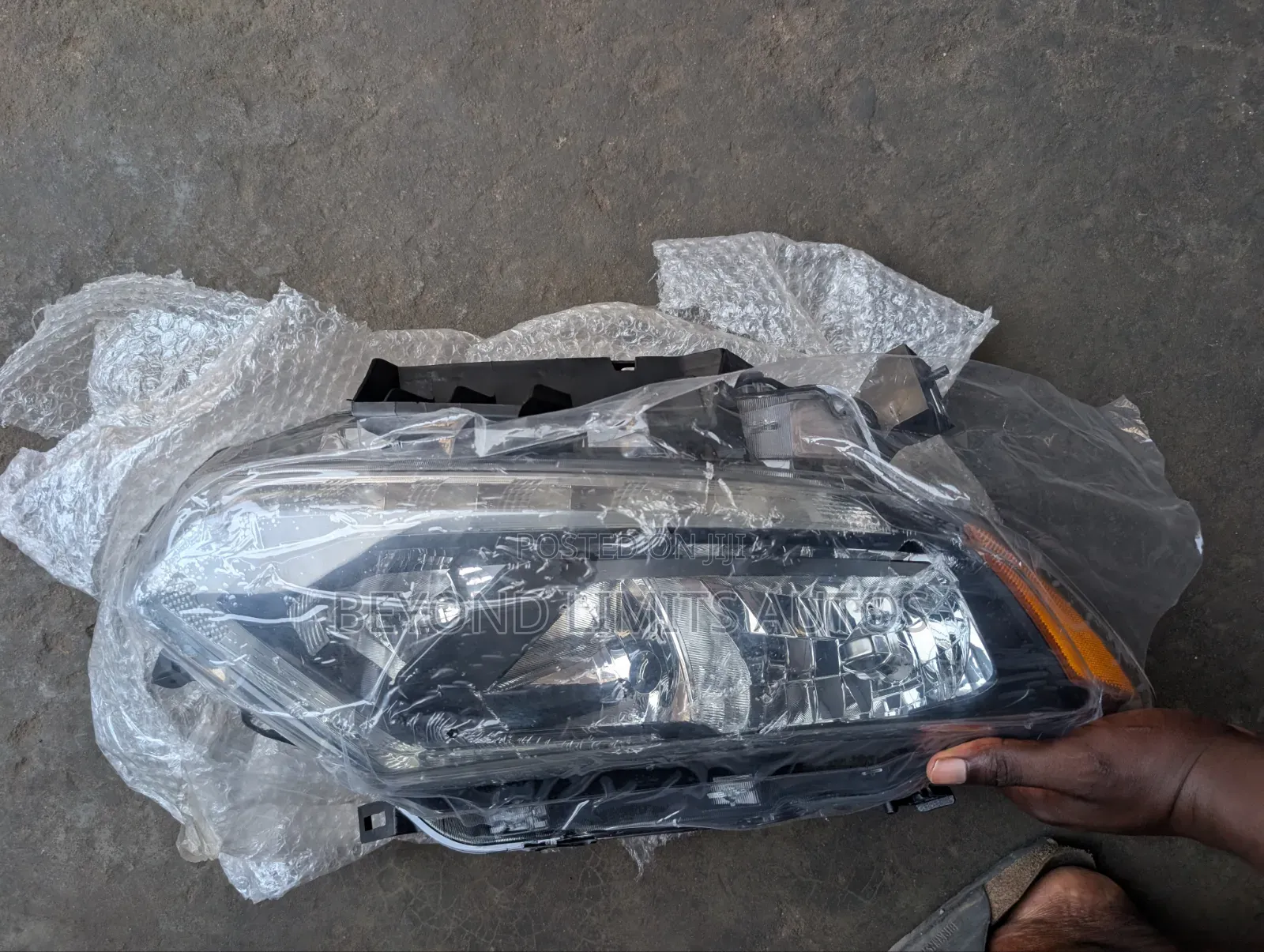 Nissan Rogue 2014,2015,2016 Headlight Normal