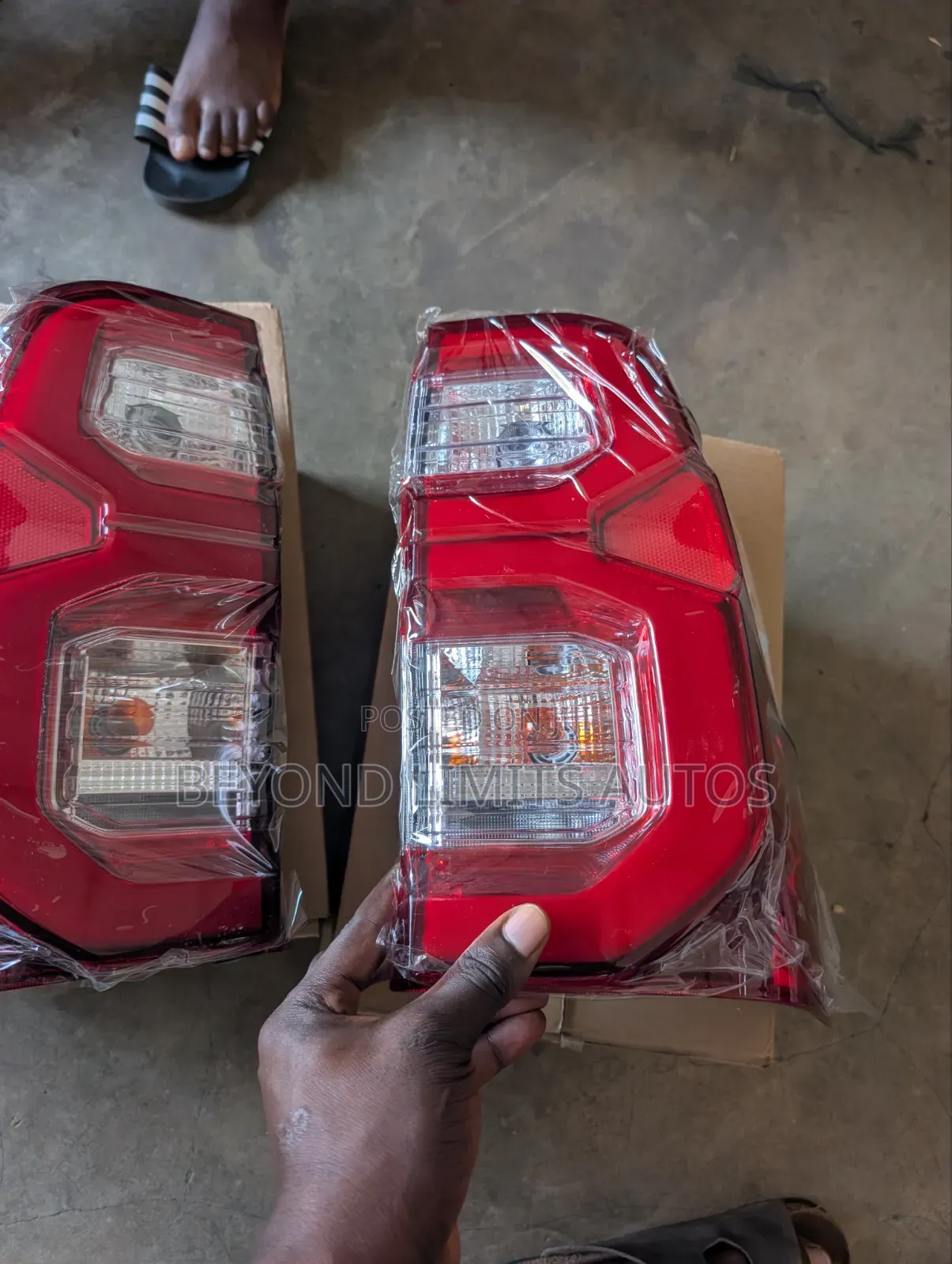 Toyota Hilux 2020,2021,2022,2023,2024 Tail Light Led Pair Taillight