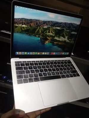 Laptop Apple MacBook Pro 2017 8GB Intel Core i5 SSD 128GB