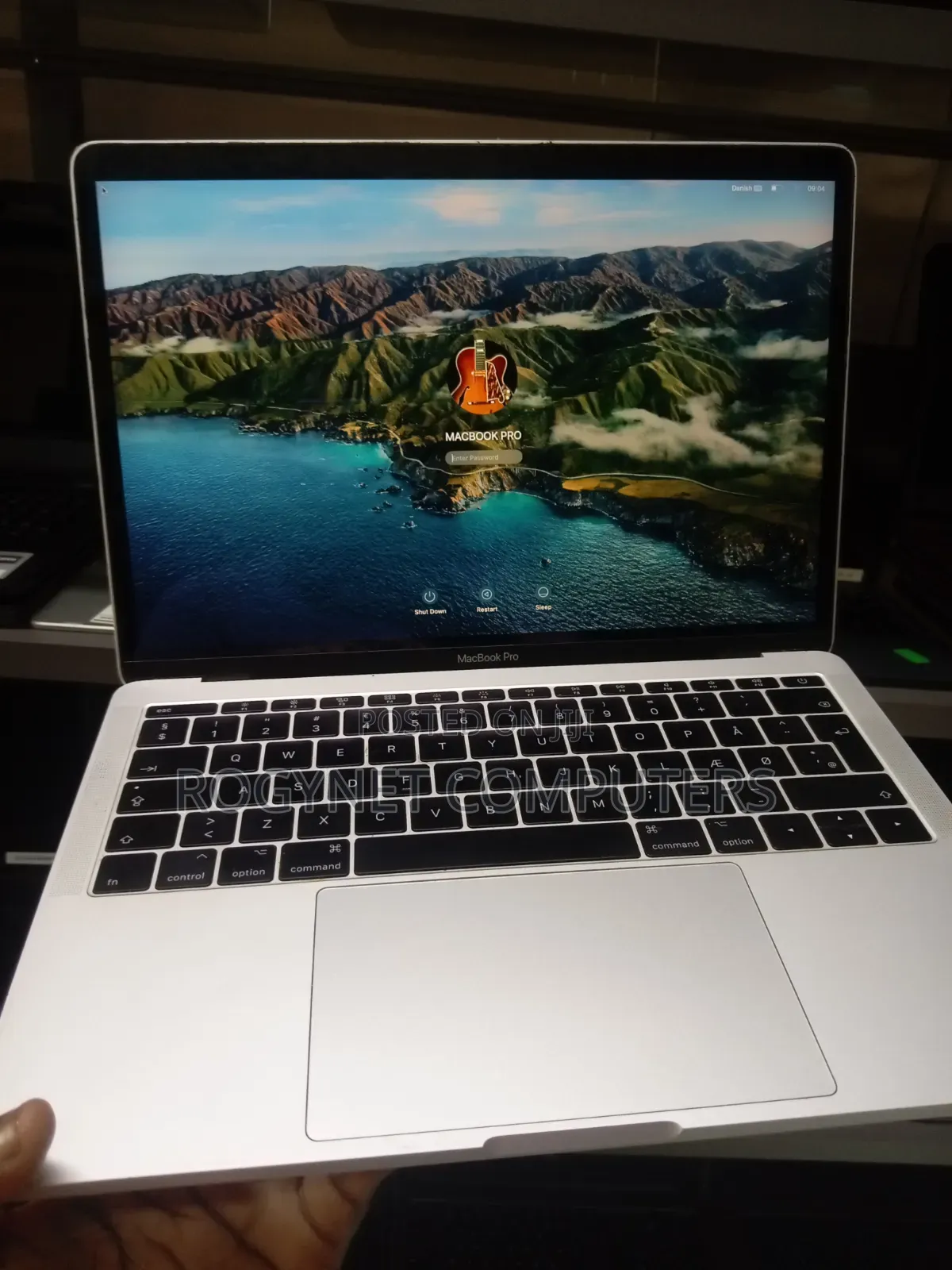 Laptop Apple MacBook Pro 2017 8GB Intel Core i5 SSD 128GB