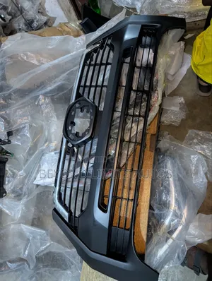 Toyota Hilux 2020,2021,2022,2023,2024 Front Grille / Top Grille