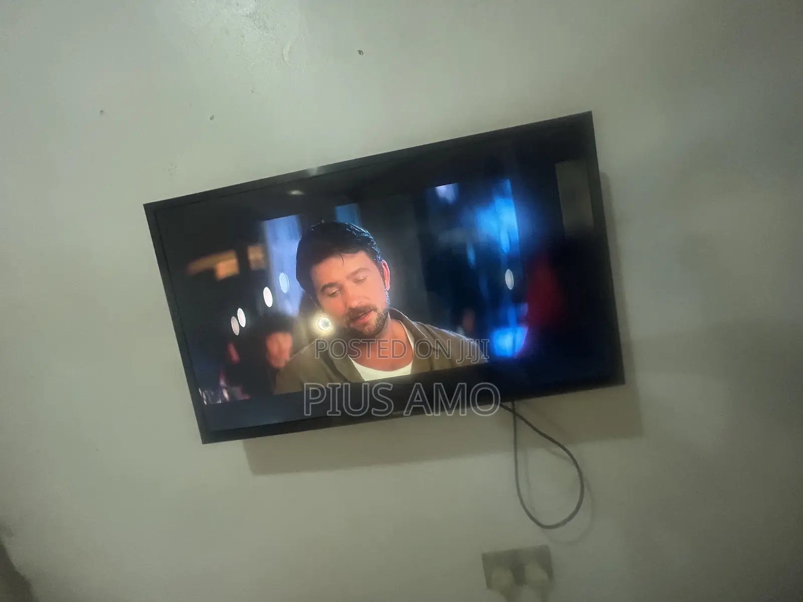Nice Slightly Used Original Samsung 32” for Sale