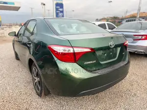 Toyota Corolla LE Eco 4dr Sedan (1.8L 4cyl CVT) 2016 Green