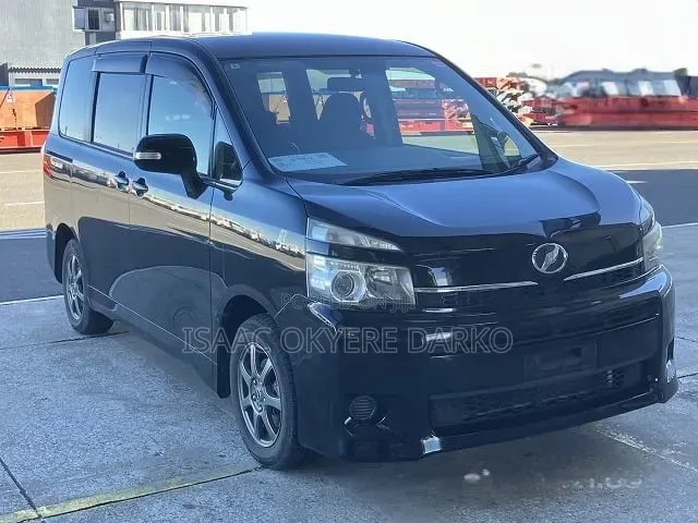 Toyota Voxy 2012 Black