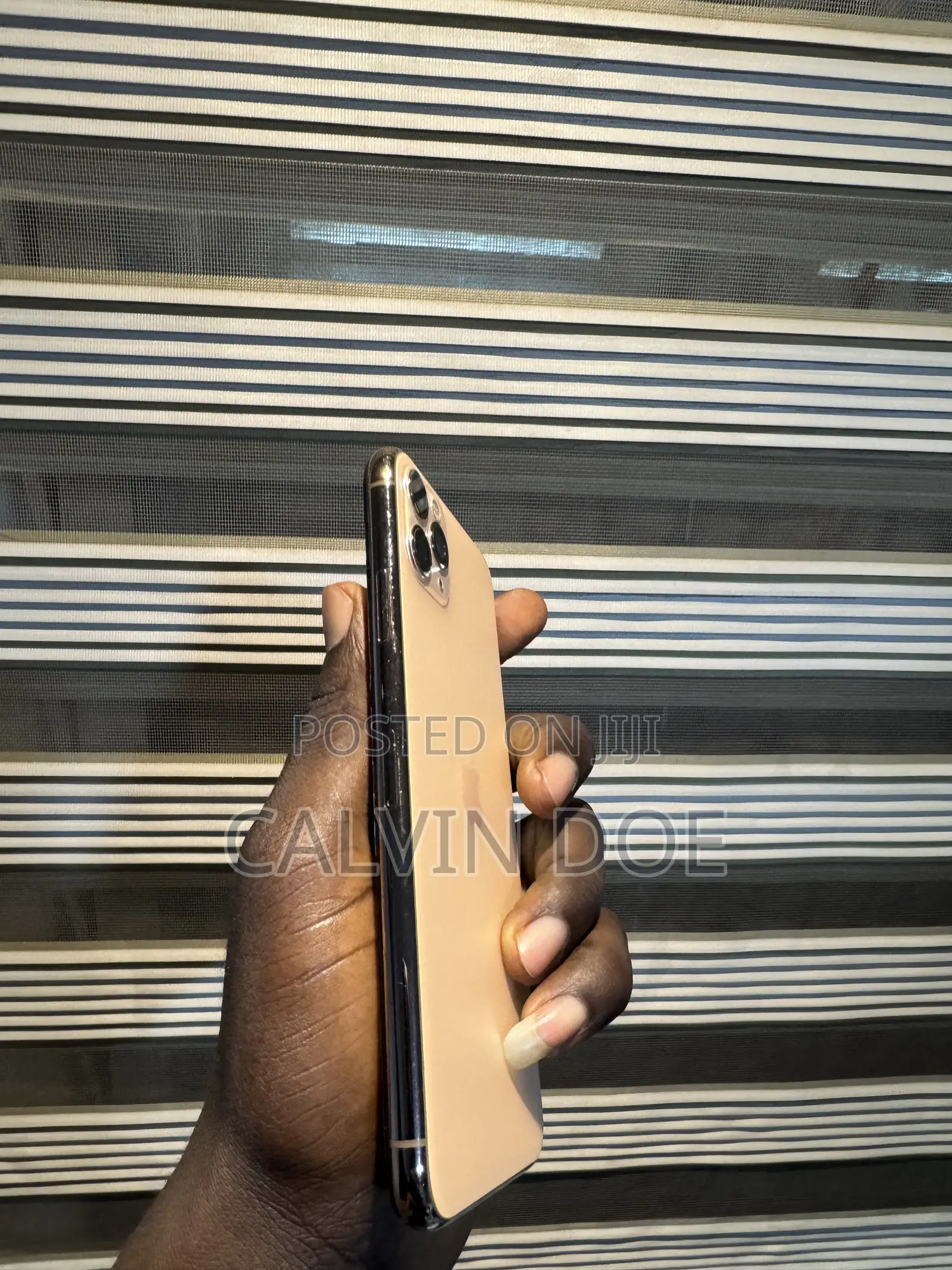 Apple iPhone 11 Pro Max 64 GB Gold