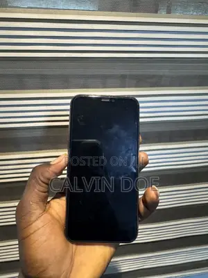 Apple iPhone 11 Pro Max 64 GB Gold