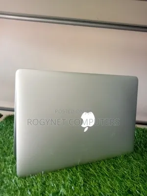 Laptop Apple MacBook Pro 2015 16GB Intel Core i5 SSD 512GB