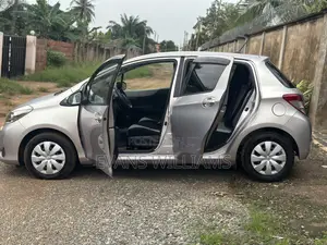 Toyota Vitz 1.3 FWD 3dr 2011