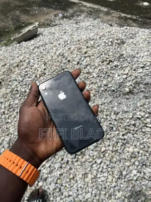 Apple iPhone XR 64 GB Black