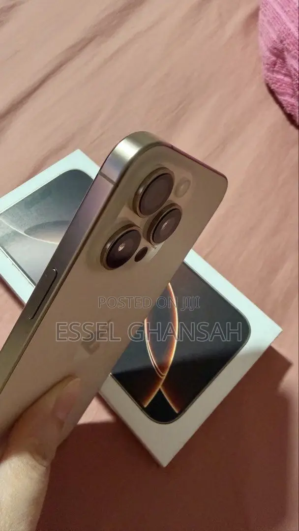 Apple iPhone 16 Pro Max 256 GB Gold