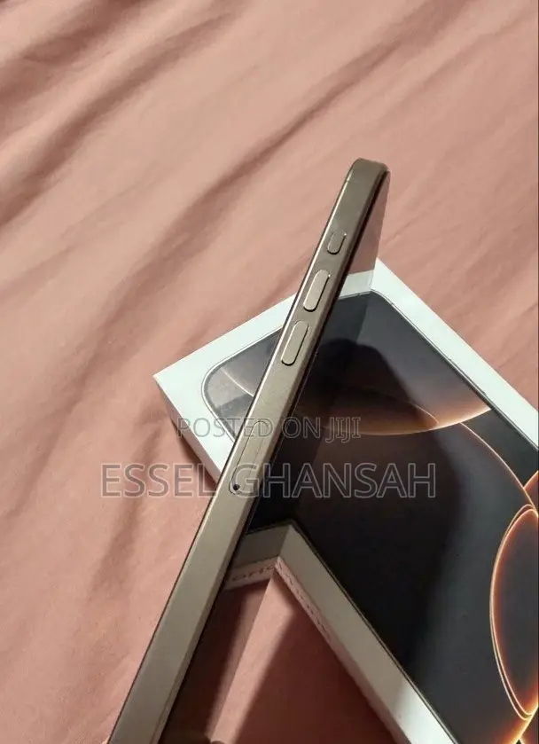 Apple iPhone 16 Pro Max 256 GB Gold