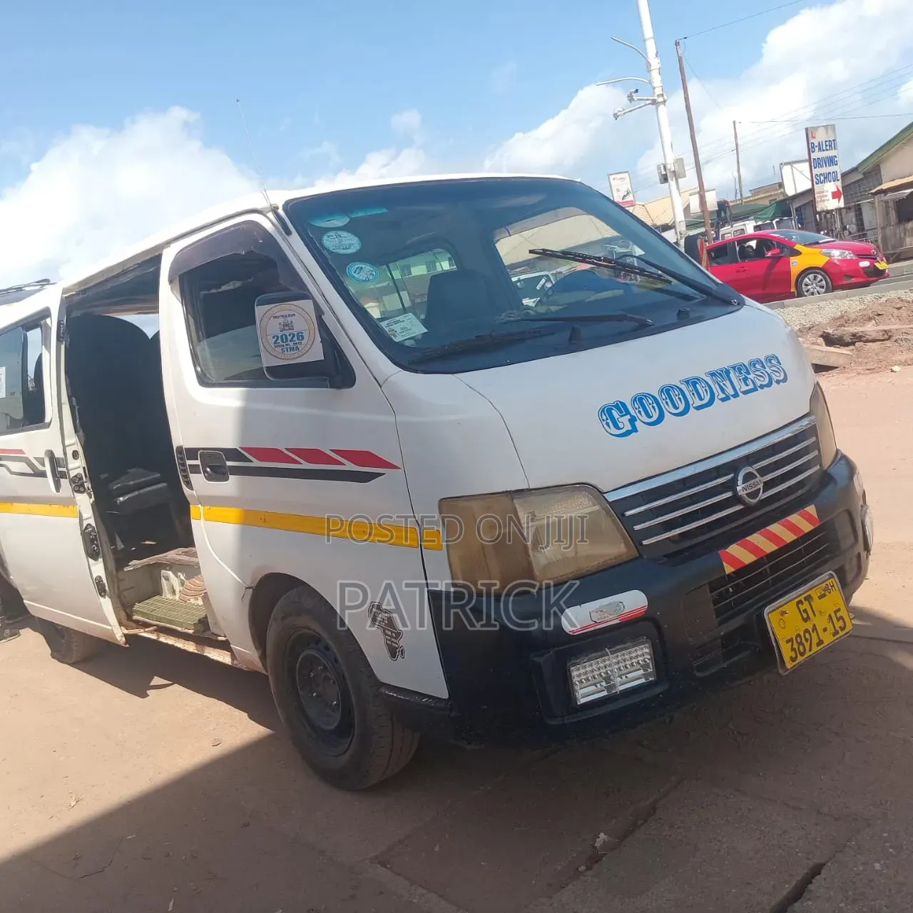 Nissan Caravan (Urvan) 2007 White