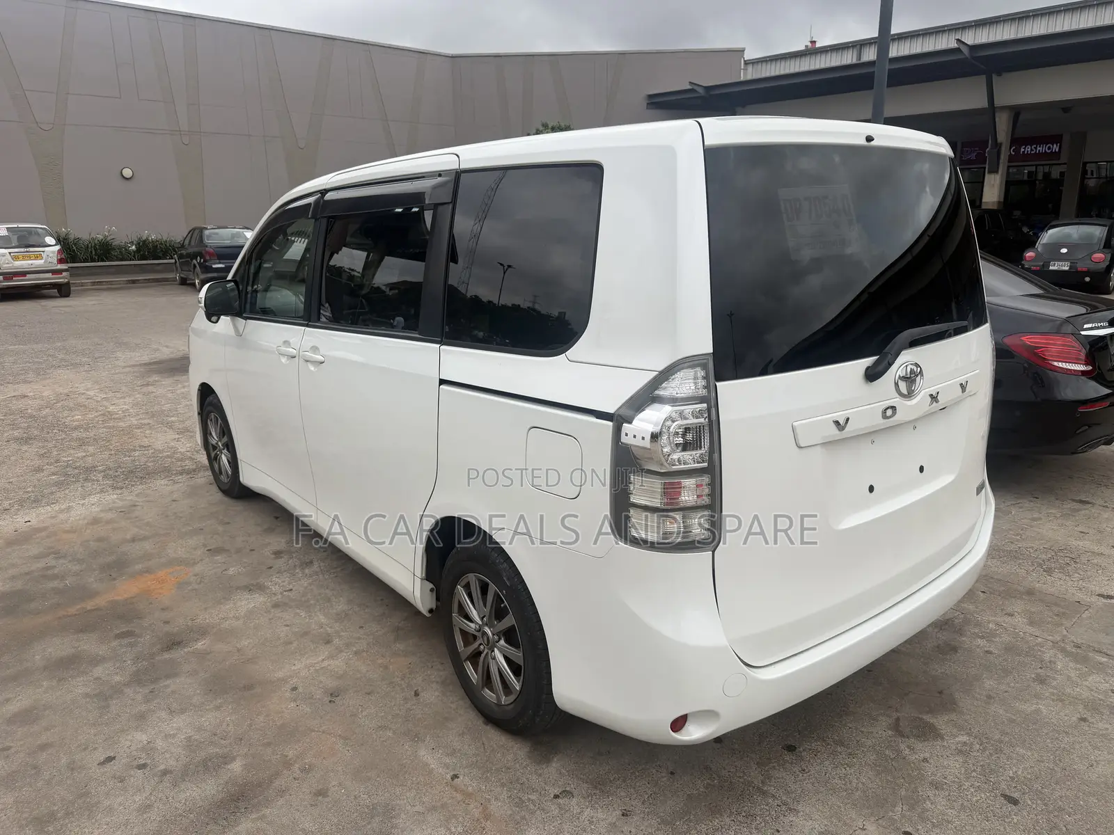 Toyota Voxy 2012 White