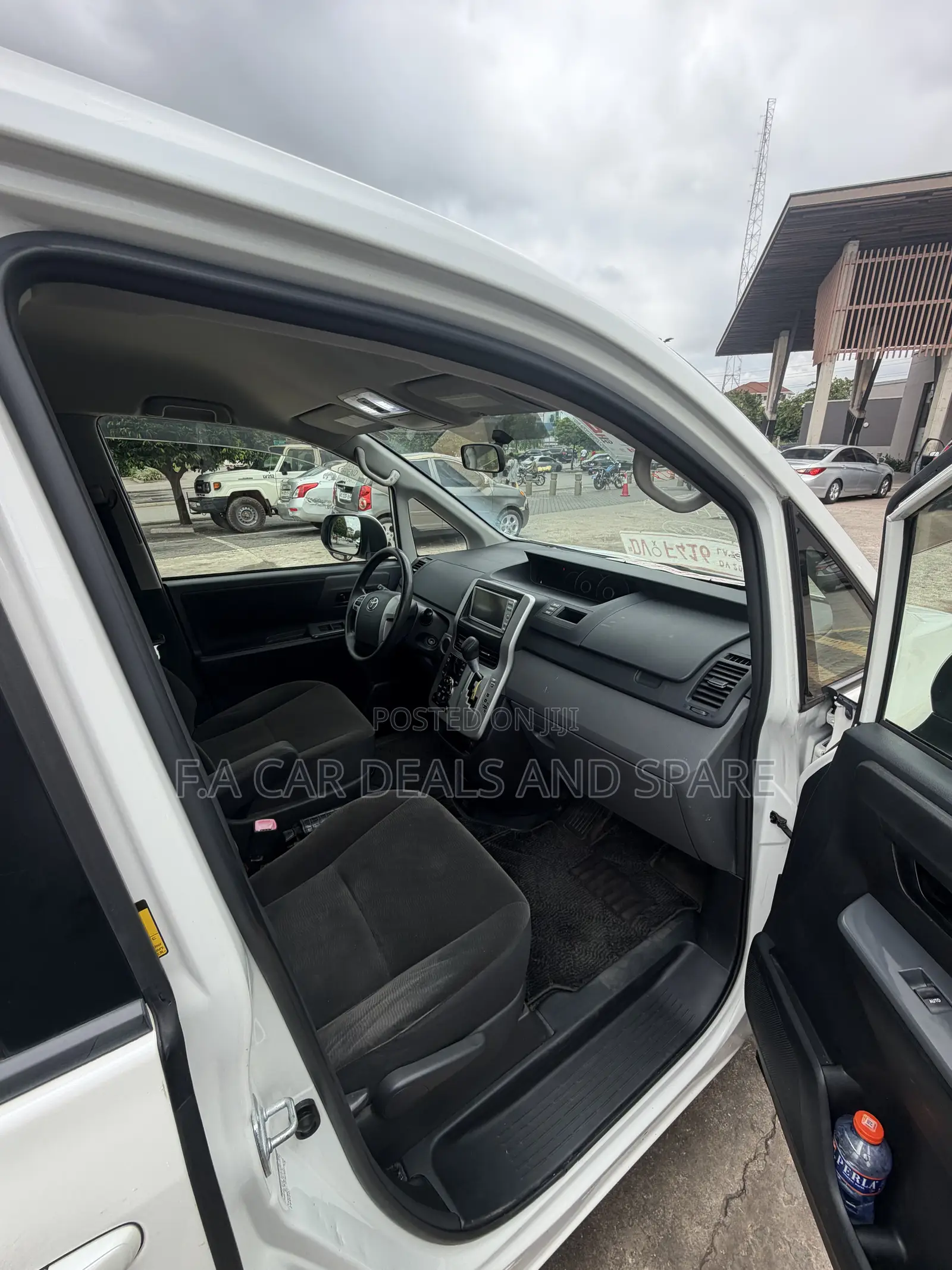 Toyota Voxy 2012 White