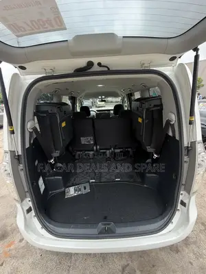 Toyota Voxy 2012 White