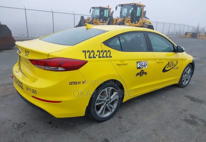 Hyundai Elantra 2017 Yellow