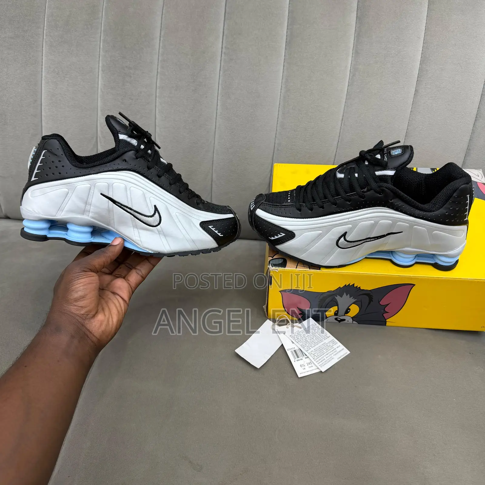 Nike Shox R4 Sneakers Available(Location: Adum Kumasi)