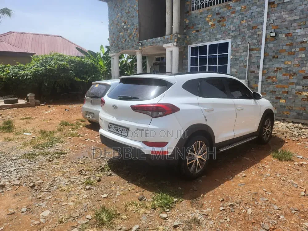 Hyundai Tucson 2016 White