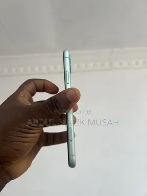 Apple iPhone 11 128 GB Green