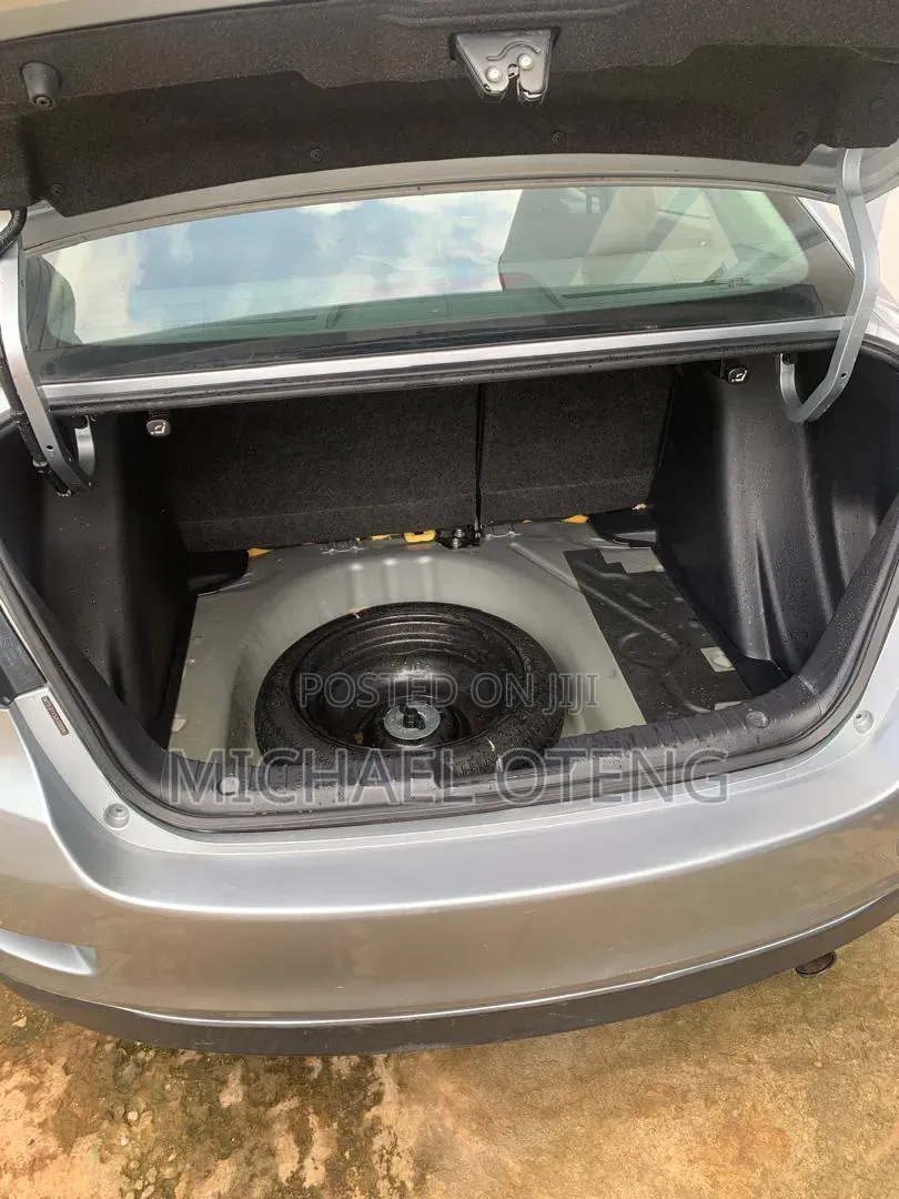 Toyota Yaris iA 1.5 FWD 2016 Silver