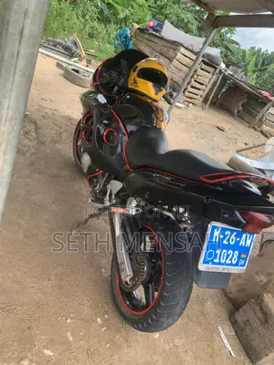 Suzuki 2012 Black