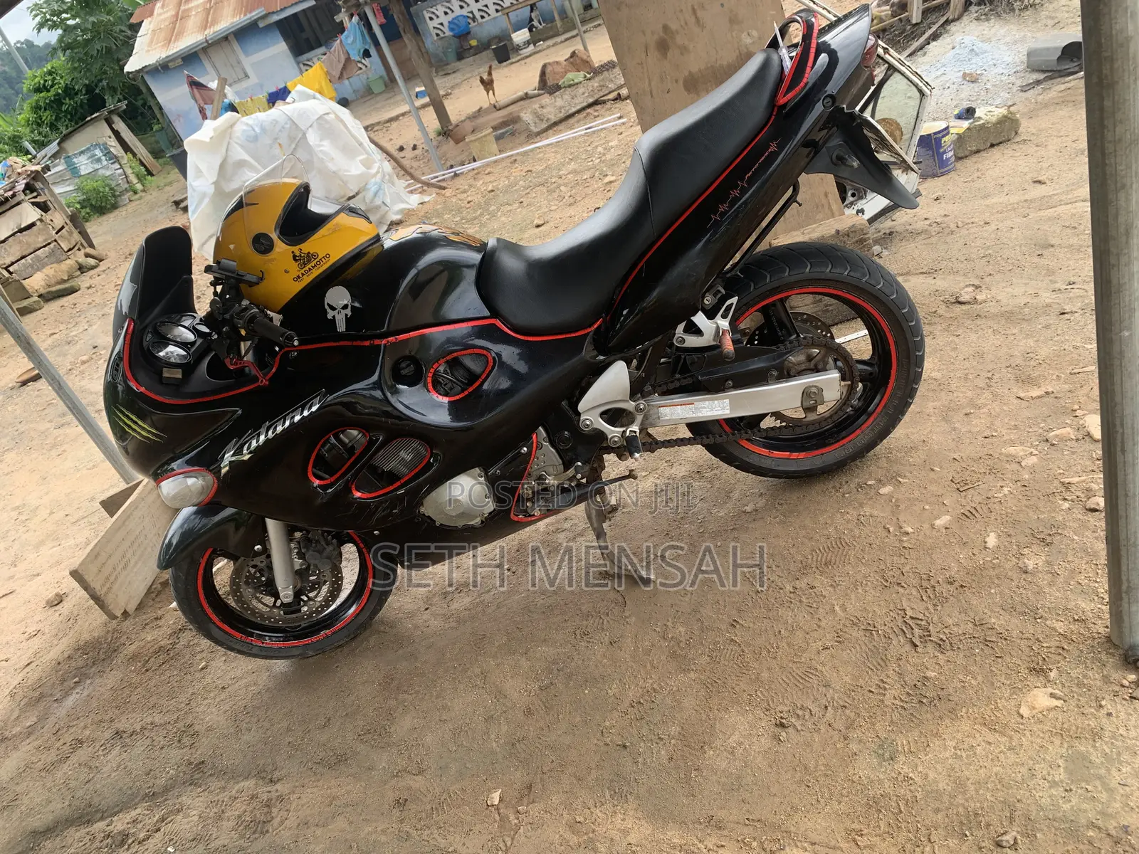 Suzuki 2012 Black