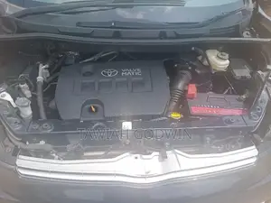 Toyota Voxy 2010 Black