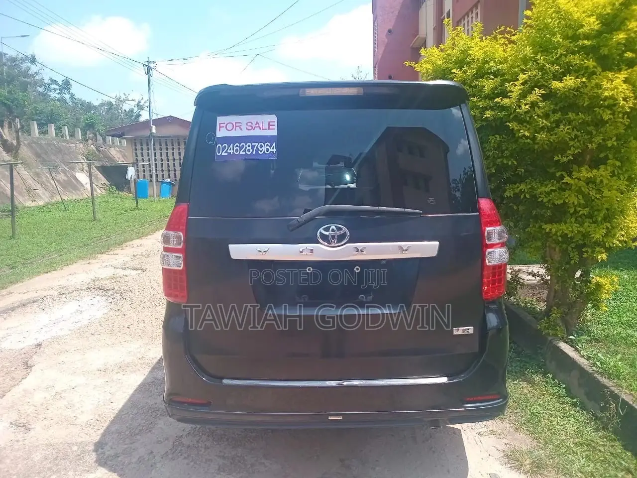 Toyota Voxy 2010 Black