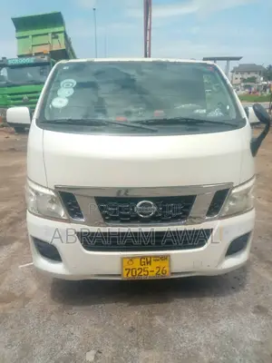 Nissan Caravan (Urvan) 2014 White