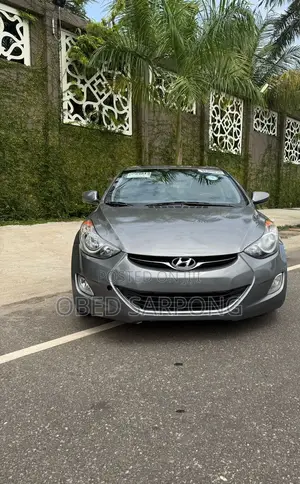 Hyundai Elantra GLS Sedan FWD (1.8L 4cyl 6A) 2013 Gray