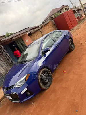 Toyota Corolla 2015 Blue