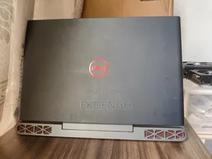 Laptop Dell Inspiron 15 7567 8GB Intel Core i5 HDD+SSD 1T