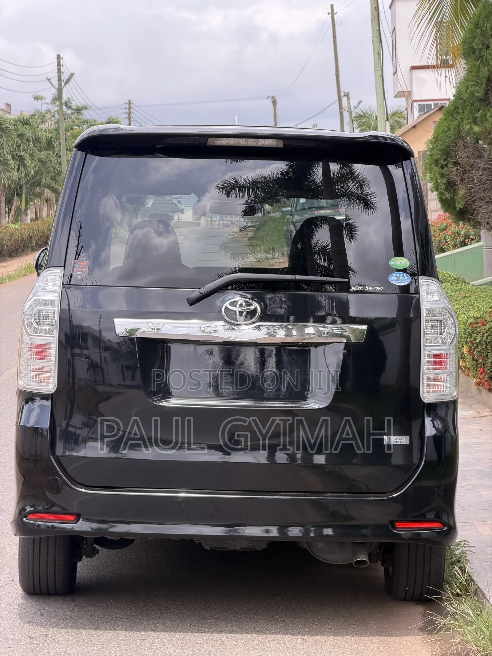 Toyota Voxy 2013 Black