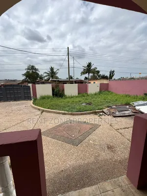 5bdrm House in Lapaz for rent